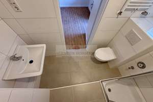 Platanenstr. 65m²: "2026 kernsaniert! , 3-Zimmer, kleine Küche, Balkon, Südstadt, uninah"
