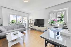 Mitten in Ulm! Modernisierte 4-Zimmer-Wohnung mit Balkon – Die vollständige Adresse der Immobilie erhältst du vom Anbieter., 89073 Mitte, Ulm – Vorschaubild 1