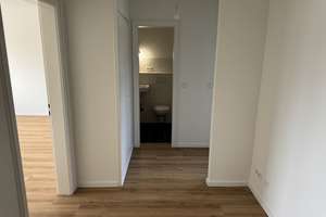 Komplett modernisierte 2 ½-Zimmer-Eigentumswohnung Staffelgeschoss / Endetage mit zwei Balkonen – Die vollständige Adresse der Immobilie erhältst du vom Anbieter., 22041 Wandsbek (Ortsteil), Hamburg – Vorschaubild 7
