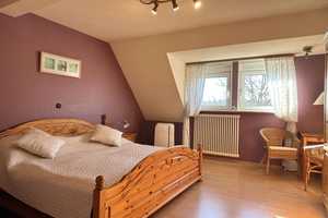 ***Doppelhaushälfte im Haus mit viel Platz, Kamin, Terrasse und großem Garten*** – Wetteraukreis – Vorschaubild 10