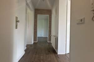 Historischer Charme trifft Moderne: Sanierte 3-Zimmer-Traumwohnung im Denkmal mit idyllischem Garten – Lindenallee 90, 50968 Marienburg, Köln – Vorschaubild 15