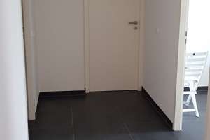 Stilvolle, vollständig renovierte 5-Zimmer-Penthouse-Wohnung mit Balkon und EBK in Heidelberg – Mombertplatz 64, 69126 Emmertsgrund, Heidelberg – Vorschaubild 14