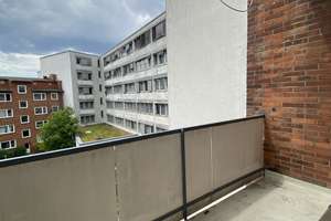 2 Zimmerwohnung mit Einbauküche und Balkon zu vermieten – Friesenstraße 24, 20097 Hammerbrook, Hamburg – Vorschaubild 3