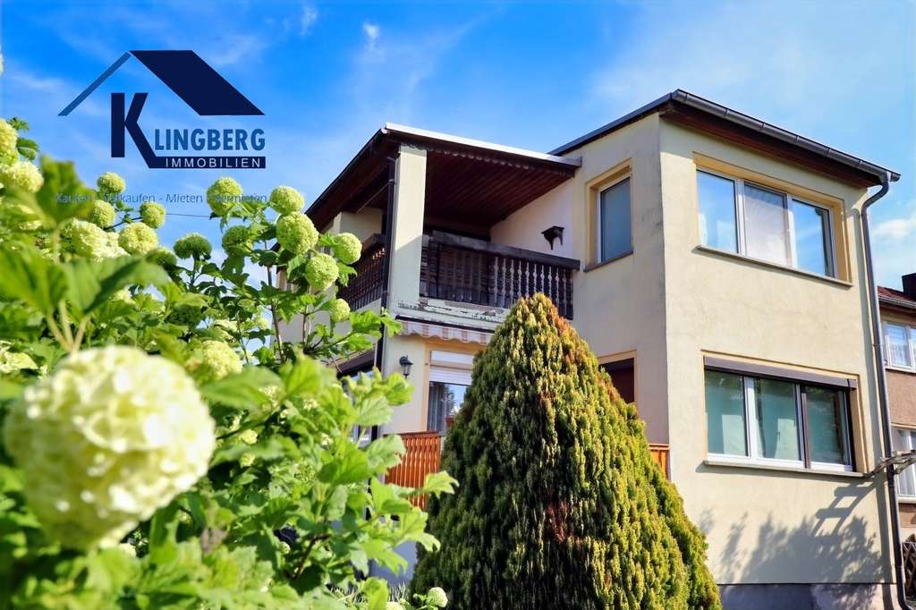 Achtung familienfreundlich – Reihenendhaus mit großen Garten, welches keine Wünsche offenlässt!  