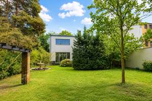 Exklusive Bauhaus-Villa mit großem Garten und 5 Zimmern – Die vollständige Adresse der Immobilie erhältst du vom Anbieter., 13156 Niederschönhausen, Berlin – Vorschaubild 2