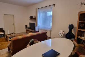 Helle 3-Zimmer Altbauwohnung mit Balkon in Pforzheim möbliert und auf Zeit – Schelmenturmstr. 9, 75175 Innenstadt, Pforzheim – Vorschaubild 2