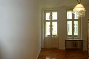Lichtdurchflutete Altbauwohnung im Seitenflügel aus 1910! – Die vollständige Adresse der Immobilie erhältst du vom Anbieter., 10629 Charlottenburg, Berlin – Vorschaubild 4