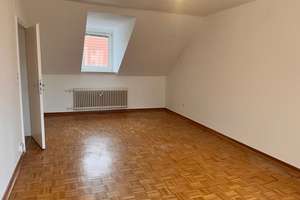 Hübsche 1 Zimmerwohnung im Dachgeschoss in zentraler Lage Hannovers! – Vahrenwalderstraße 108, 30165 Vahrenwald, Hannover – Vorschaubild 2