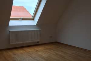 Wohnen mit Charakter: 2-Zimmer-Dachgeschosswohnung in Leipzig-Eutritzsch – Die vollständige Adresse der Immobilie erhältst du vom Anbieter., 4129 Eutritzsch, Leipzig – Vorschaubild 3