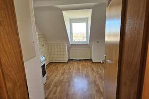 Gemütliche Dachgeschoßwohnung mit 3 Zimmern – Zentgrafenstraße 132, 34130 Kirchditmold, Kassel – Vorschaubild 4