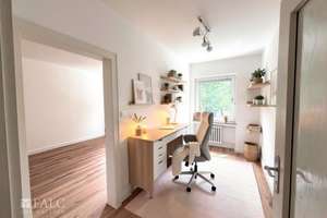 Gepflegte 4-Zimmer-Wohnung mit Balkon und Masterbad in Rüttenscheid – Die vollständige Adresse der Immobilie erhältst du vom Anbieter., 45130 Rüttenscheid, Essen – Vorschaubild 5