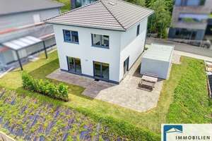 Top in Form und Funktion! Modern! Nahezu neuwertig! Wohnen in bester Lage von Hachenburg! – Die vollständige Adresse der Immobilie erhältst du vom Anbieter., 57627 Hachenburg – Vorschaubild 1