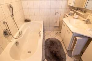 *** RUHIGE LAGE mit VIEL GARTEN - DOPPELGARAGE und vielen ZIMMERN perfekt für die EIGENEN IDEEN *** – Die vollständige Adresse der Immobilie erhältst du vom Anbieter., 27749 Stickgras/Annenriede, Delmenhorst – Vorschaubild 16