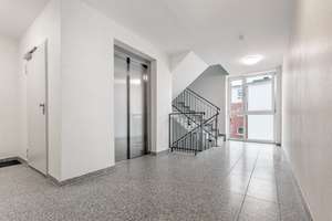 Großzügige 3 Zimmer-Wohnung mit hochwertiger Ausstattung und TG-Stellplatz – Die vollständige Adresse der Immobilie erhältst du vom Anbieter., 21031 Lohbrügge, Hamburg – Vorschaubild 4