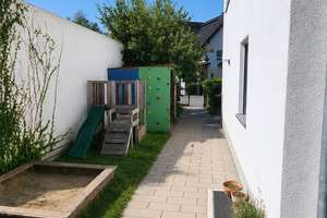 Lebendiger Alltag in Lochhausen: Modernes, durchdachtes Reiheneckhaus – Sigererstraße 4, 81249 Lochhausen, München – Vorschaubild 4