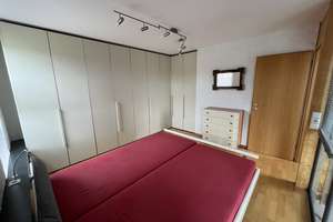 Möbliertes Reiheneckhaus mit großer Terrasse in Sindelfingen Ortsrandlage, Nähe S60 – Krotenäckerweg 45/5, 71069 Sindelfingen – Vorschaubild 9