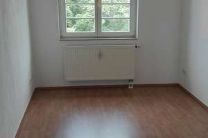 **Gemütliche 2-RWG - Laminat - Tageslicht-Bad mit Wanne  - Balkon ** WE 11** – Kirschbergstraße  49, 4159 Möckern, Leipzig – Vorschaubild 3