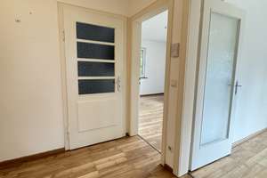 Aufgeteiltes Mehrfamilienhaus mit traumhaftem Garten und 
4 Stellplätze in Stuttgart-Feuerbach!!! – Die vollständige Adresse der Immobilie erhältst du vom Anbieter., 70469 Lemberg/Föhrich, Stuttgart – Vorschaubild 14