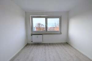 Sanierte 3-Raum-Wohnung mit Badewanne und Balkonkraftwerk – Dr.-Salvador-Allende-Straße 92, 9119 Kappel, Chemnitz – Vorschaubild 4