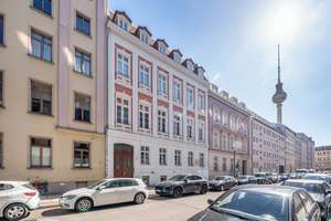 Über den Dächern des Scheunenviertels: Wohnen im historischen Stadtpalais – Die vollständige Adresse der Immobilie erhältst du vom Anbieter., 10119 Mitte (Ortsteil), Berlin – Vorschaubild 12