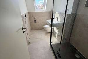 Dachgeschosswohnung in Pleinfeld - Frisch saniert – Ringstraße 24, 91785 Pleinfeld – Vorschaubild 1