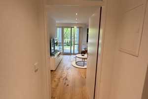 Möbliertes 1,5 Zimmer Design-Apartment mit Garten –  Erstbezug am Olympiapark – Helene-Lange-Weg 7, 80637 München – Vorschaubild 5