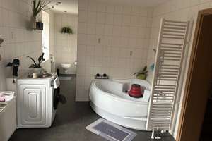 Modernes Einfamilienhaus mit Panoramafenstern, Kamin und sonnigem Garten – Die vollständige Adresse der Immobilie erhältst du vom Anbieter., 7073 Greiz – Vorschaubild 8