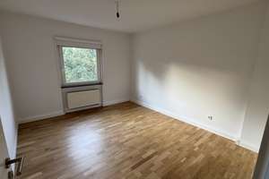 Privat: Zentrale + moderne  2-Zimmer-Wohnung inklusive GARAGE! – 47798 Stadtmitte, Krefeld – Vorschaubild 7