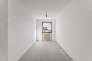 Großes Mehrfamilienhaus, Pool u. Doppelgarage, gepflegt, teilrenoviert – Hochlandstraße 27, 80995 Feldmoching, München – Vorschaubild 26