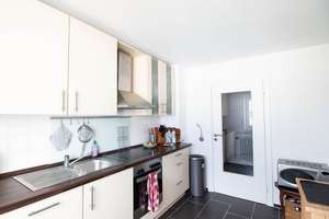Helle 4-Zimmer Wohnung im 5. OG mit Balkon in Regensburg-Westenviertel – 93049 Westenviertel, Regensburg – Vorschaubild 4