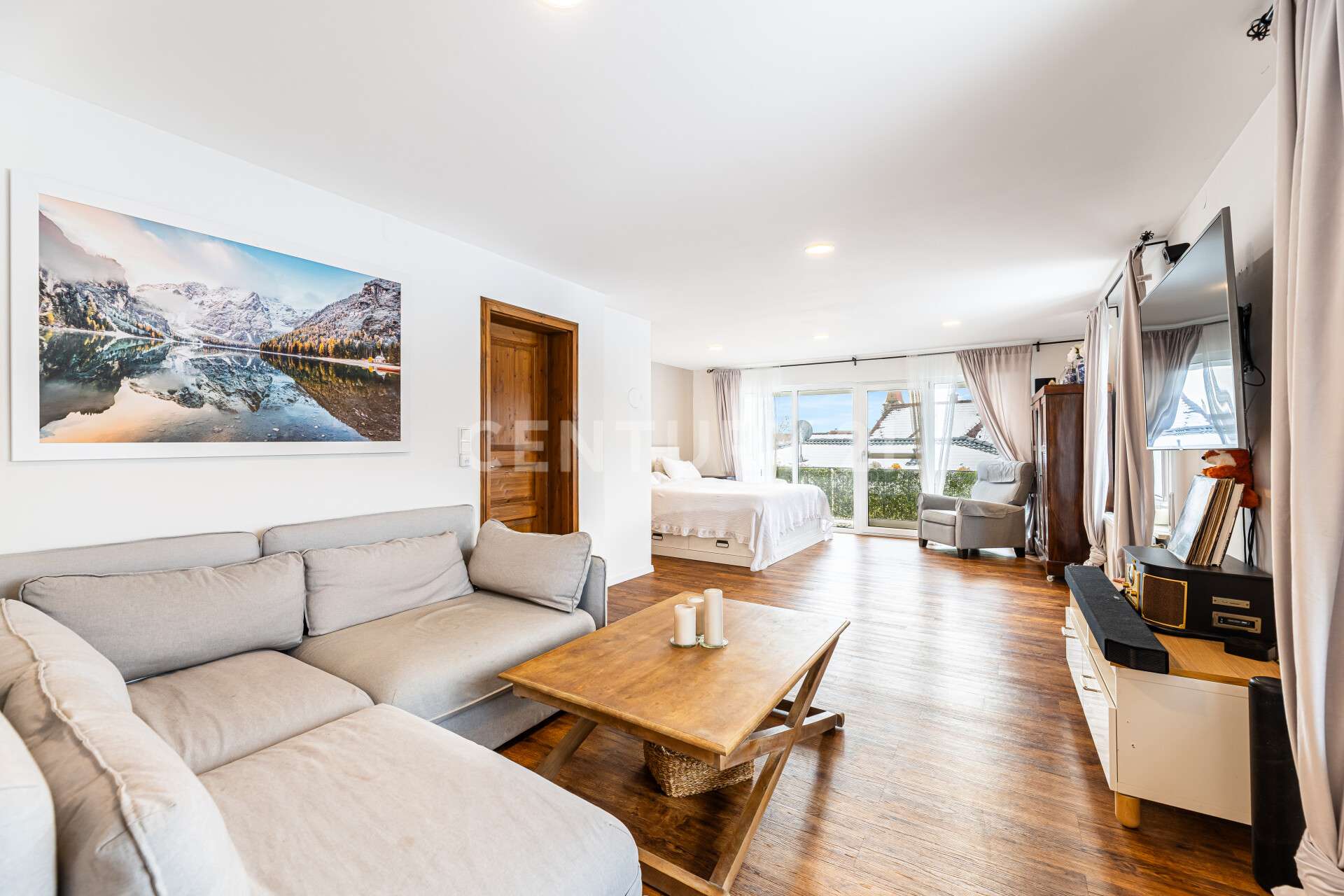 Immobilie in Leinburg - Großzügiges Wohnhaus mit Einliegerwohnung, Scheune und Ausbaupotenzial - Bild 11