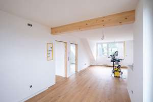 Helle Maisonette-Wohnung mit Dachterrasse in Aachen-Eilendorf