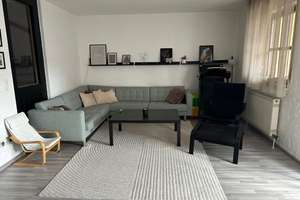 Familienfreundliches Reihenhaus mit Garten & Garage in Roth – 120 m², 3 Schlafzimmer