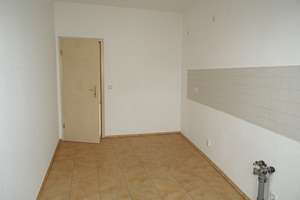 Schickes Wannenbad mit Fenster - S/O-Balkon - Stellpatz – Mosentraße 4, 9130 Sonnenberg, Chemnitz – Vorschaubild 13