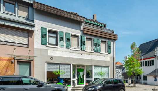 Bild von Teilvermietetes Schmuckstück trifft moderne Rendite: Mehrfamilienhaus mit Gewerbe