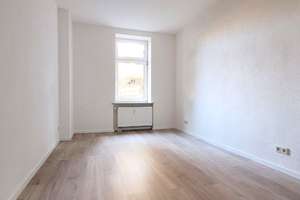 Charmante 2-Zimmer-Wohnung mit Gartenmitbenutzung im denkmalgeschützten Altbau in Gablenz – Kreherstraße 13, 9126 Gablenz, Chemnitz – Vorschaubild 3