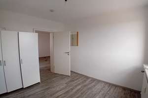 Großzügige 3-Zimmer-Wohnung im 10. OG mit Traum-Aussicht, Fahrstuhl, 2 Balkonen & HWR! – Miesheimer Weg 4, 52351 Wörthsiedlung, Düren – Vorschaubild 19