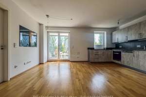 Auto UND Motorrad inklusive: 2-Zimmer-Wohnung mit Südbalkon in der Oberen Au / Haidhausen – Tassiloplatz 13, 81541 Obere Au, München – Vorschaubild 3
