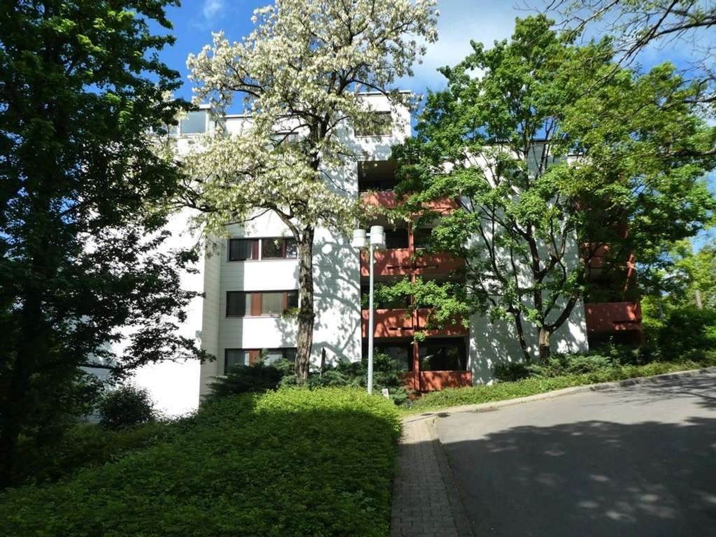 Charmante 3-Zimmer-Wohnung im 1. OG in zentraler, begehrter Wohnlage Tübingens!