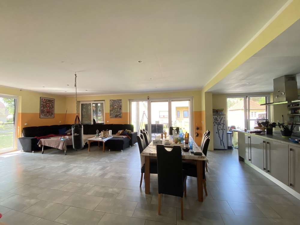 Immobilie in Worpswede - Großzügiges Einfamilienhaus auf großzügigem Grundstück - Bild 3