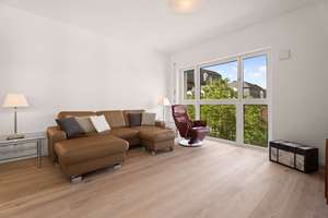 2-Zimmer-Wohnung Köln Innenstadt – Balkon, Stellplatz mit Wallbox, Aufzug | Friesenplatz „Magnus31“ – 50672 Altstadt/Nord, Köln – Vorschaubild 2