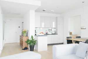 Außergewöhnliche 2,5-Zimmer-Wohnung mit tollem Ausblick im höchsten Wohnhaus Stuttgarts – Stuttgart – Vorschaubild 3