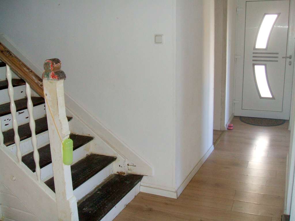 Immobilie in Niedersohren - +++REDUZIERT+++ Solides, teilrenoviertes Wohnhaus mit Außenanlage, Nebengebäude und Garage - Bild 4