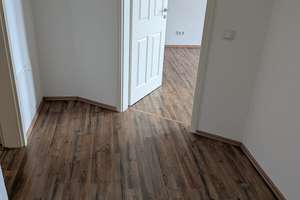 Offene Wohnküche & Balkon im sanierten Eckhaus. Stilvolle 2 Zimmer Wohnung mit Aufzug und A+ Energie – Schwartzestraße 6, 4229 Kleinzschocher, Leipzig – Vorschaubild 16