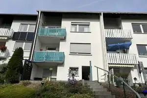 VR IMMO: Siegen-Alte Dreisbach, topgepflegtes Reihenmittelhaus mit tollem Garten! – Siegen-Wittgenstein (Kreis) – Vorschaubild 3