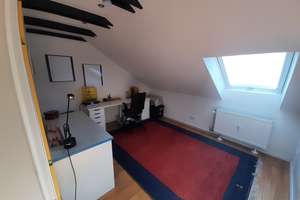 Möblierte Dachgeschosswohnung mit Balkon in Alt-Saarbrücken – Deutschherrnstraße 42, 66117 Alt-Saarbrücken, Saarbrücken – Vorschaubild 11