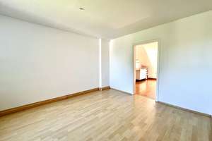 🌿☀️ Schöne 2,5-Zimmer-Wohnung mit EBK und Tageslichtbad in Westparknähe – Vereinsstr. 25, 44793 Kruppwerke, Bochum – Vorschaubild 3