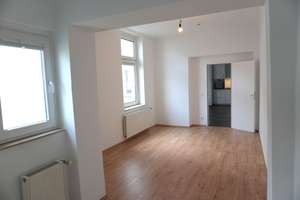 SCHÖNE SANIERTE ALTBAUWOHNUNG MIT EINBAUKÜCHE IM HERZEN VON DÜSSELDORF ELLER – 40229 Eller, Düsseldorf – Vorschaubild 32