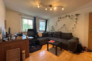 Oberster Balkon, Abendsonne, Parkett: ruhige 2-Zimmer-Wohnung in Oberhausen nahe der Wertach – Die vollständige Adresse der Immobilie erhältst du vom Anbieter., 86154 Oberhausen-Nord, Augsburg – Vorschaubild 3