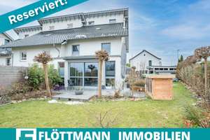 Modernes Effizienzhaus mit PV Anlage, Wärmepumpe und hohem Wohnkomfort in Bielefeld!